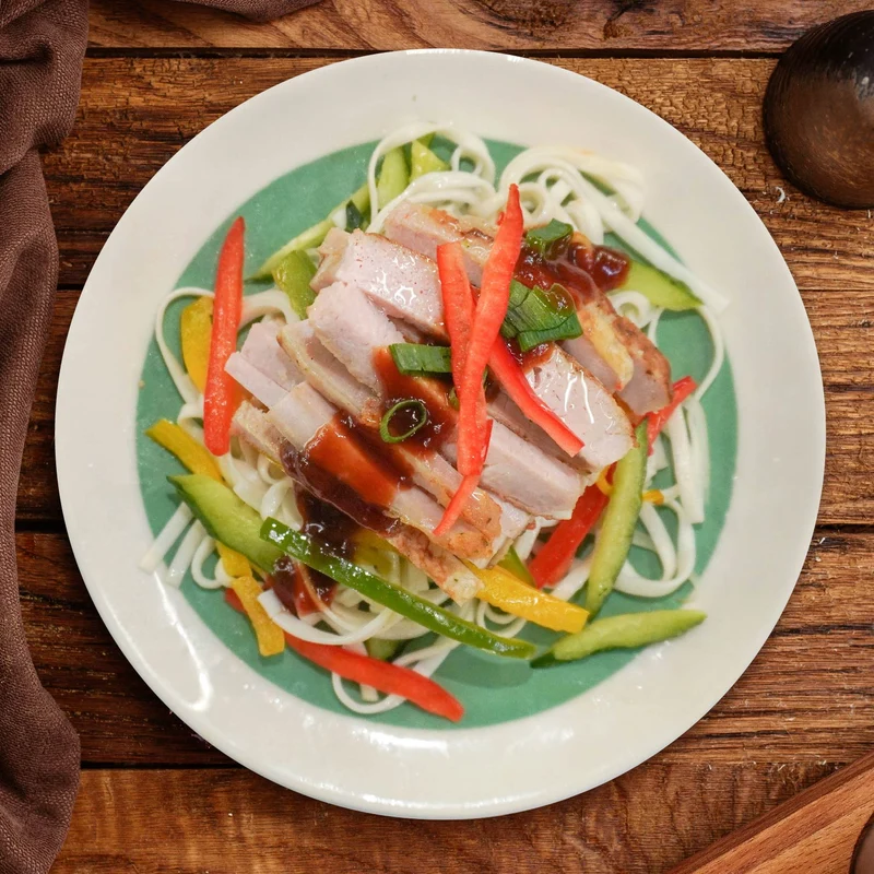 Beijing Shredded Pork W/ Seasonal Vegetable And Health Fried Egg Noodles
