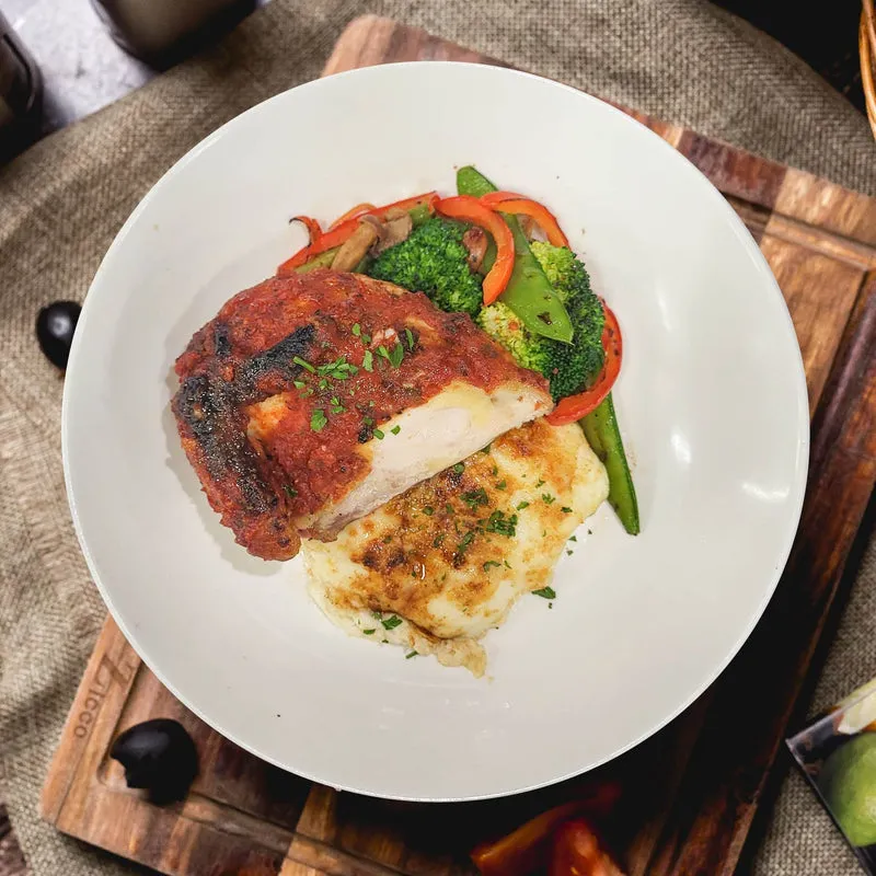 Portuguese Peri Peri Chicken Breast W/ Seasonal Vegetables And Low-Fat Potato Gratin