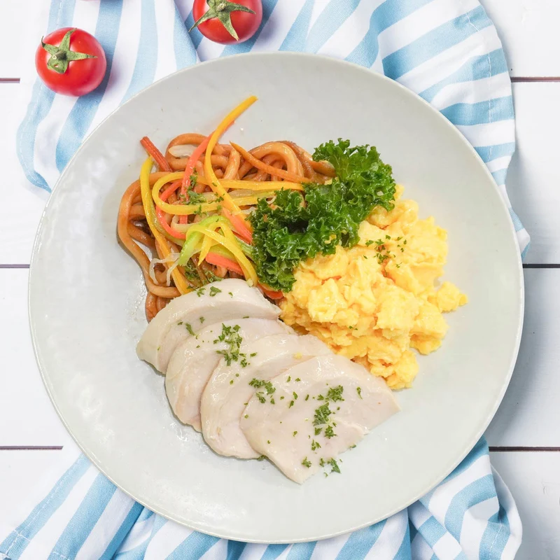 Healthy Yakisoba Noodles W/ Scrambled Eggs, Herb Chicken Breast