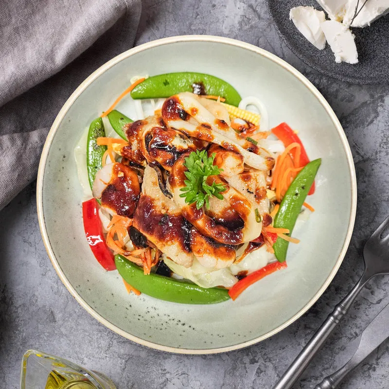 Mix Seafood Udon W/ Sautee Vegetables And Japanese Unagi Sauce