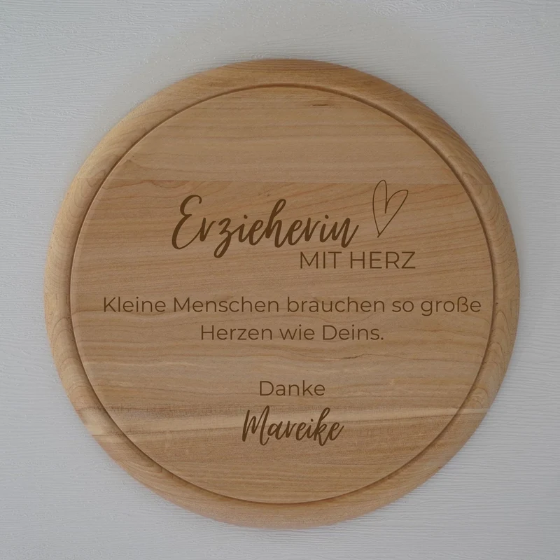 Brotzeitbrett rund personalisiert ,,Erzieherin''