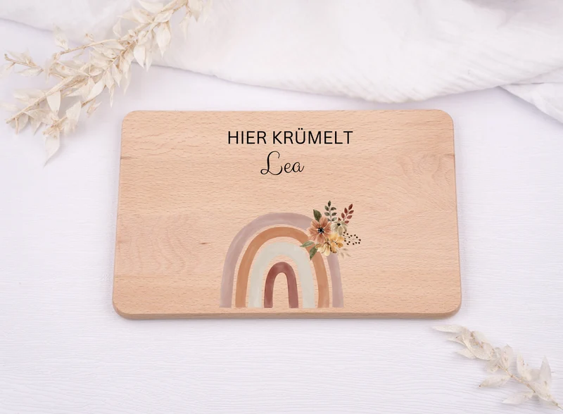 Personalisiertes Frühstücksbrett farbig mit Regenbogen Blüte
