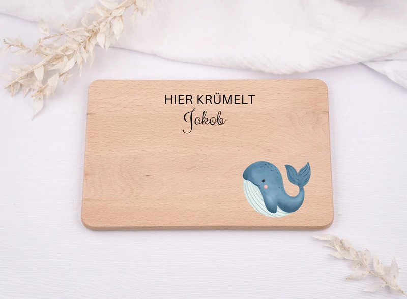 Personalisiertes Frühstücksbrett farbig mit Wal