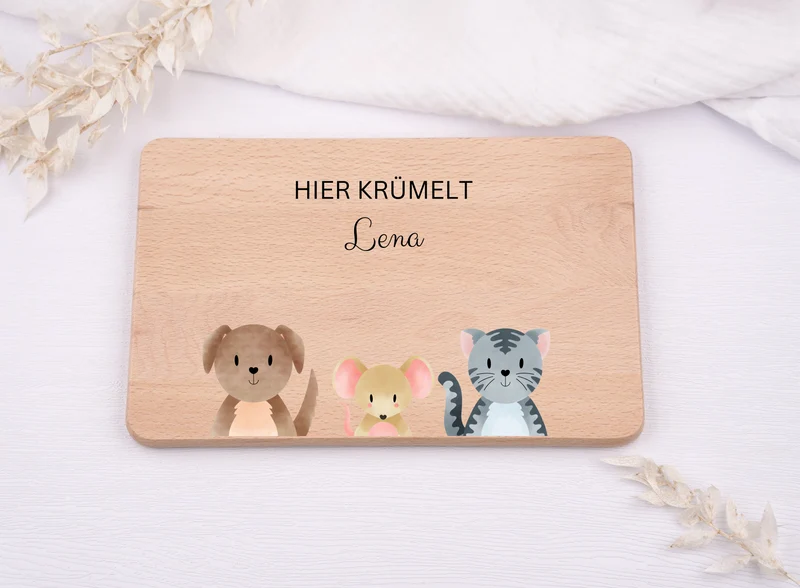Personalisiertes Frühstücksbrett farbig mit Hund Katze und Maus