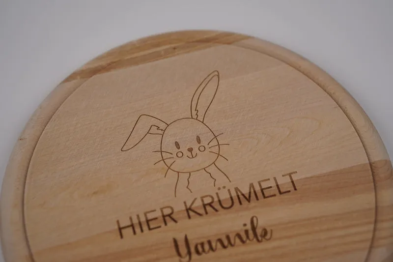 Brotzeitbrett rund personalisiert ,,Gravur Hase''