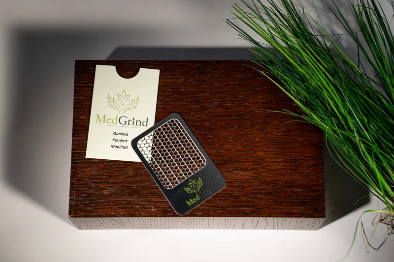 MedGrind Edelstahl Grinderkarte