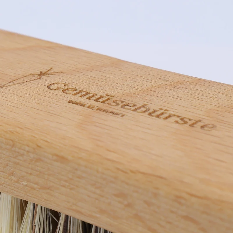 Gemüsebürste aus Buchenholz