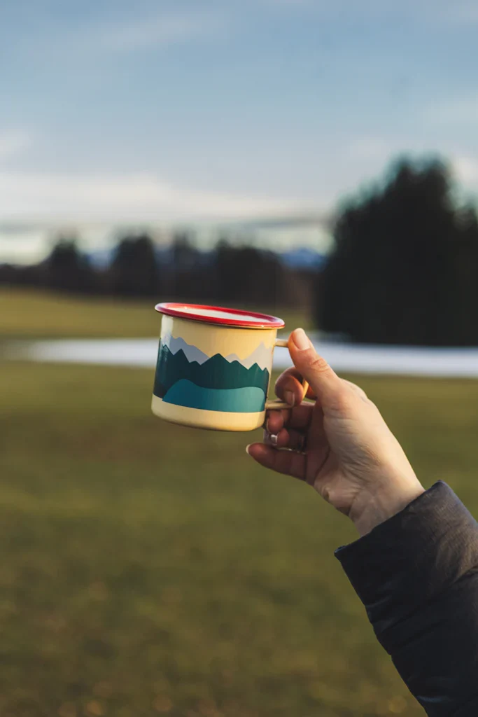 ROADTYPING Emaille Tasse - 350 ml