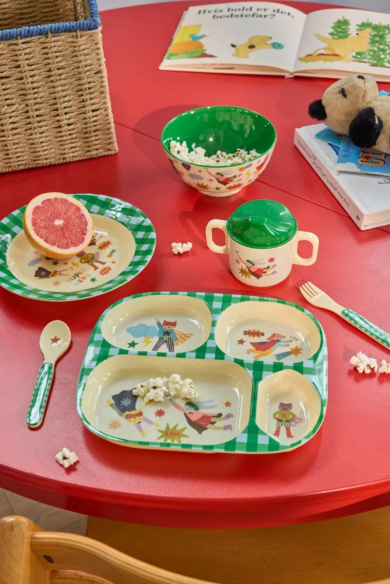 Melamin Kinderteller mit 4er Einteilung -Grün- Superheld Print