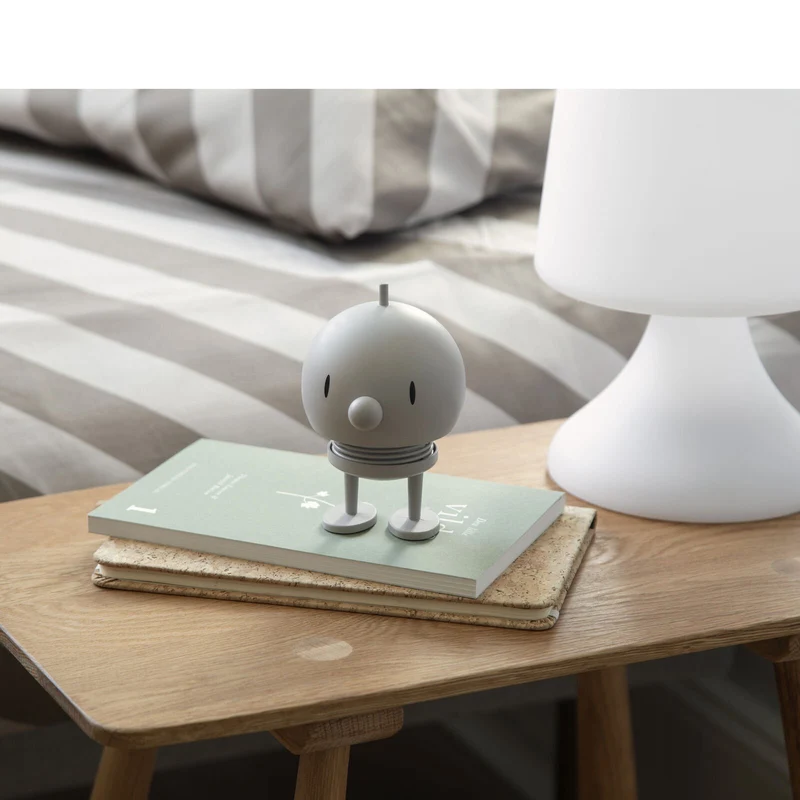 Hoptimist Soft Bumble – Fröhliche Design-Figur mit positiver Ausstrahlung