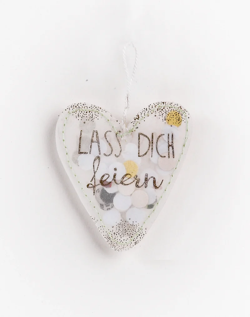 Neue Konfettiherzen