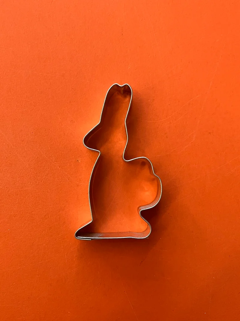 Ausstechform Hase mit Korb, 6cm, Edelstahl n