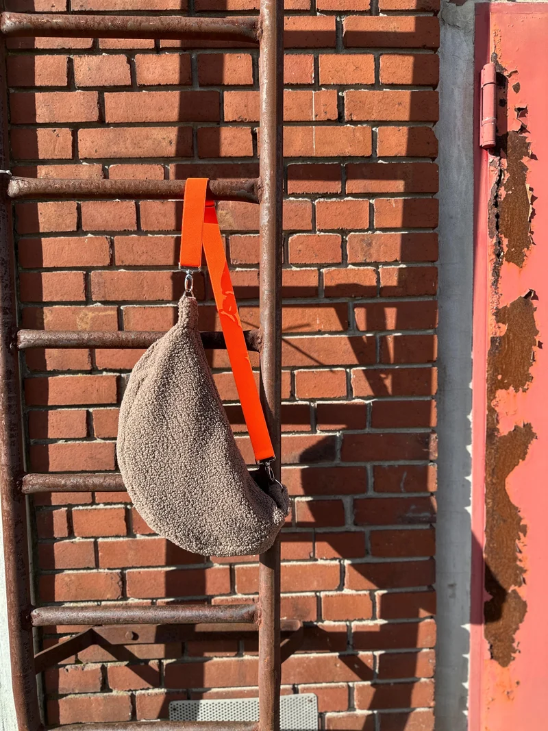 CROSSBODY BAG - TEDDY MOCCA + NEON ORANGE