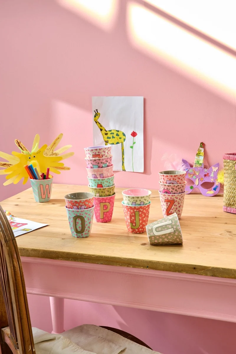 Rice Becher medium - Buchstaben Flowers