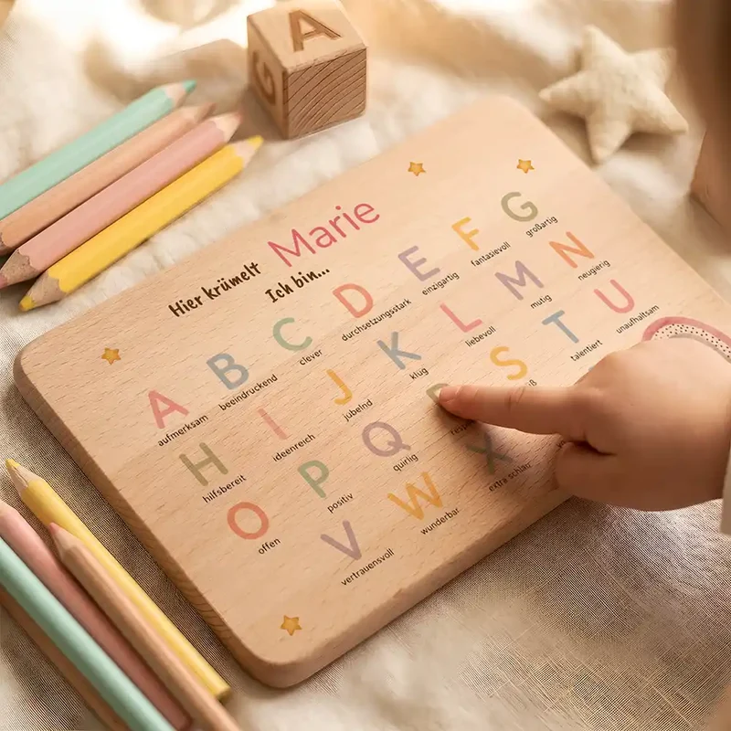 ABC Brettchen Kinder personalisiert – Sterne & Regenbogen