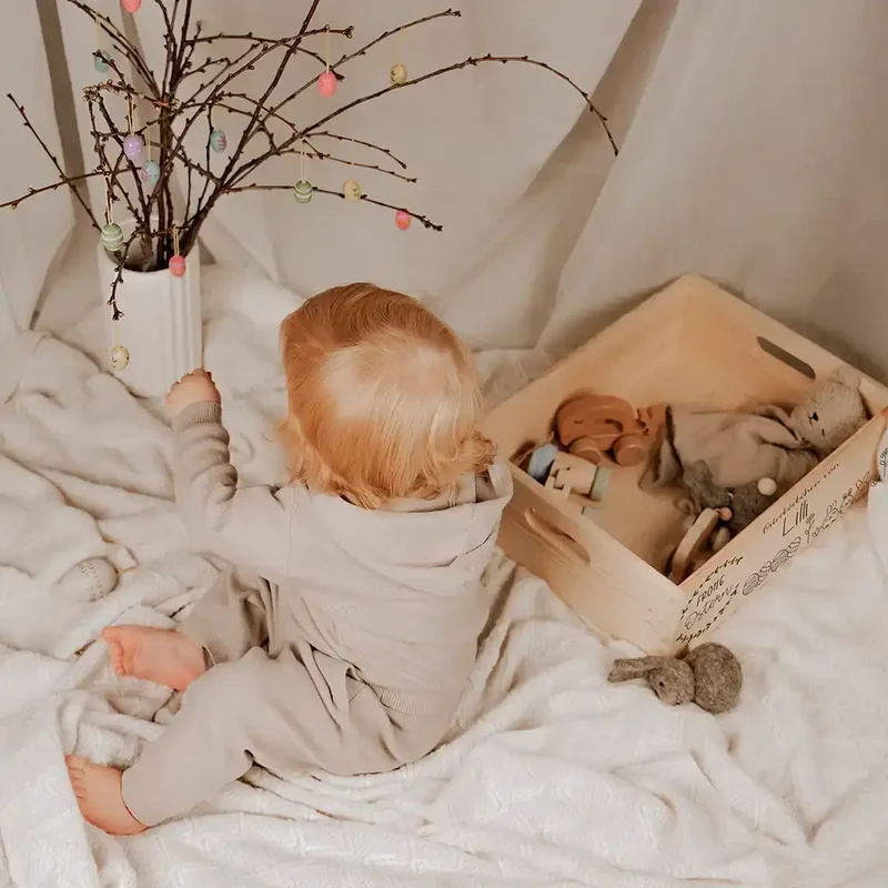 Osterkiste Holz personalisiert - Frühlingsgruß