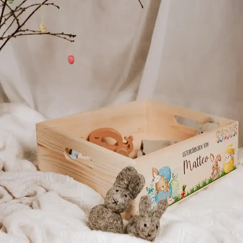 Osterkiste Holz personalisiert -Süße Küken schlüpfen