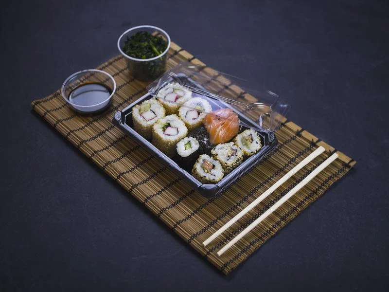 #2 PLA sushi combo black tray & clear lid 17.5 x 12.5 x 4cm