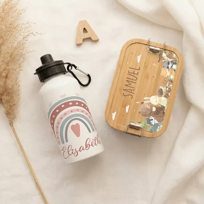 Personalisierte Trinkflasche Kinder – Boho-Regenbogen Herzen