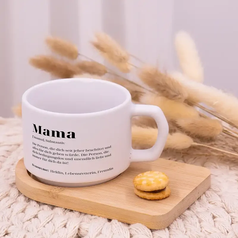 Muttertagsgeschenk Keramikbecher mit Untersetzer – Mama Definition