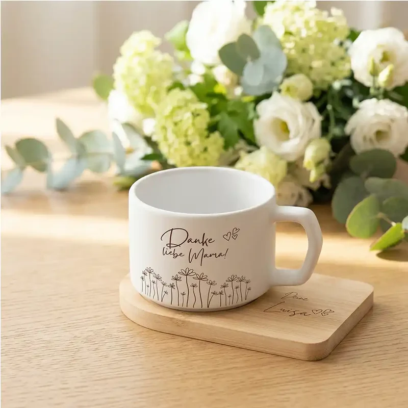 Muttertagsgeschenk Keramikbecher mit Untersetzer – Danke liebe Mama Blumenwiese