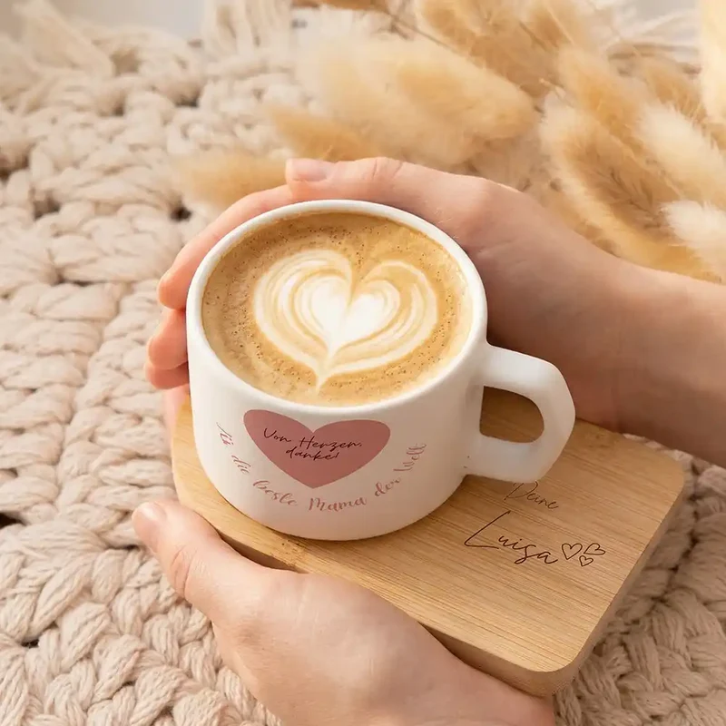 Muttertagsgeschenk Keramikbecher mit Untersetzer – Von Herzen danke – Rosa Herz