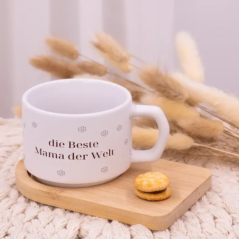 Muttertagsgeschenk Keramikbecher mit Untersetzer – Beste Mama Blümchen