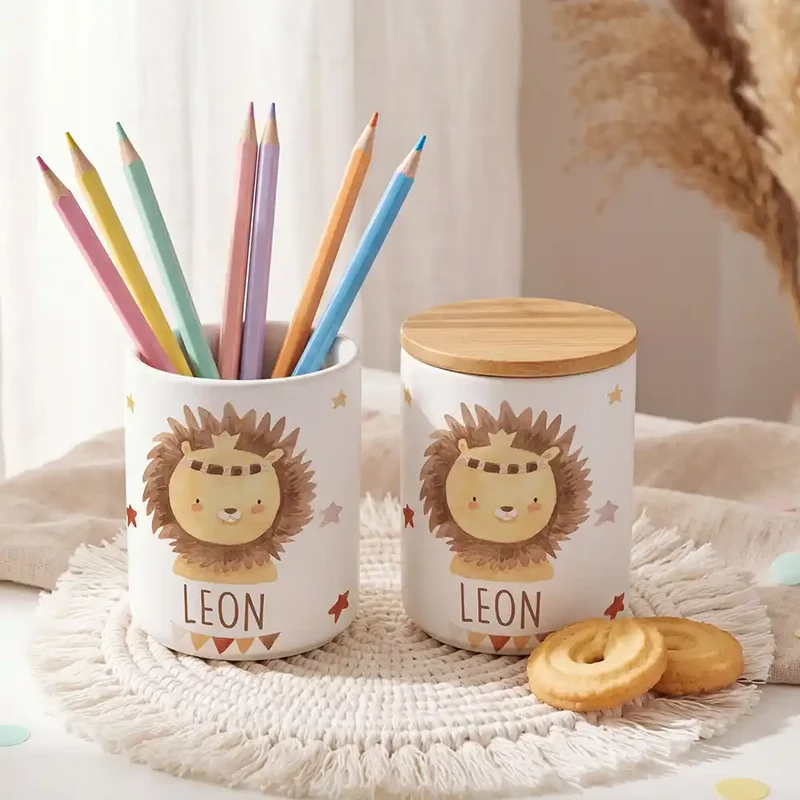 Personalisierte Keksdose Löwe Boho – Keramik & Bambus mit Wunschname
