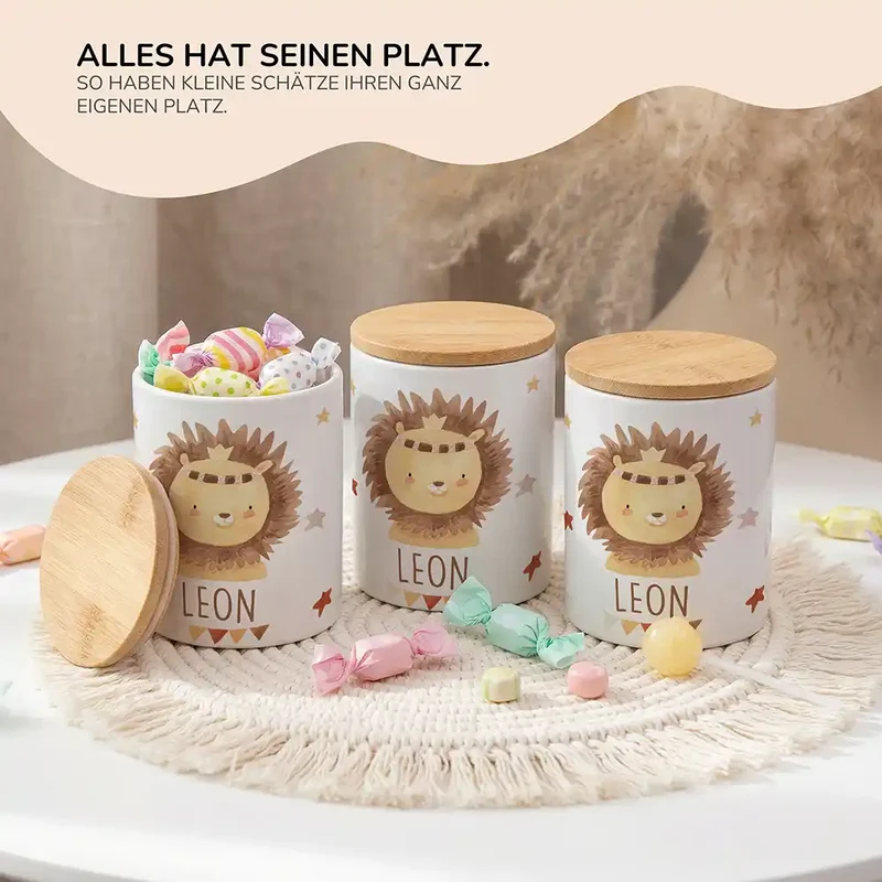 Personalisierte Keksdose Löwe Boho – Keramik & Bambus mit Wunschname