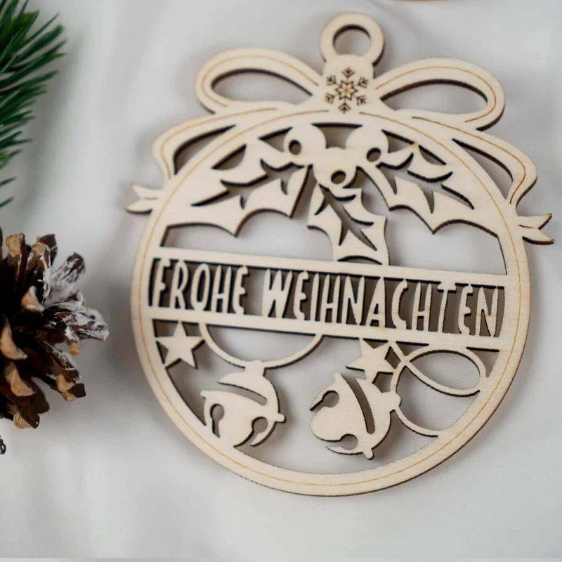Weihnachtskugel aus Holz Frohe Weihnachten (nicht personalisiert)