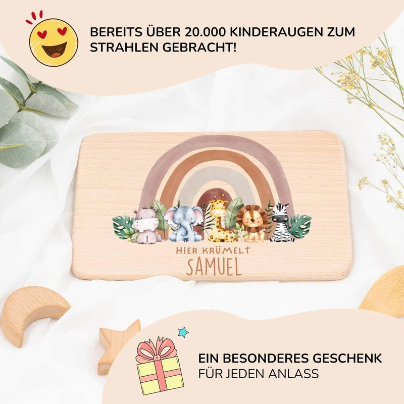 Frühstücksbrettchen Holz personalisiert - Tierfamilie unter Regenbogen