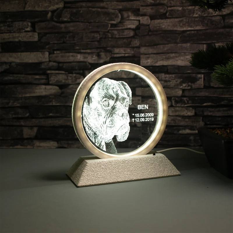 Acrylglas runder Rahmen mit Text-/Fotogravur und LED-Beleuchtung