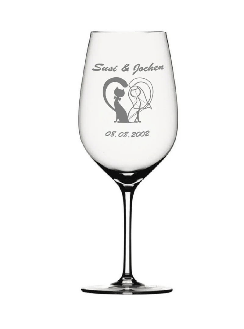 Geschenkset: Rotwein mit Weingläsern und Geschenkkiste inklusive Gravur