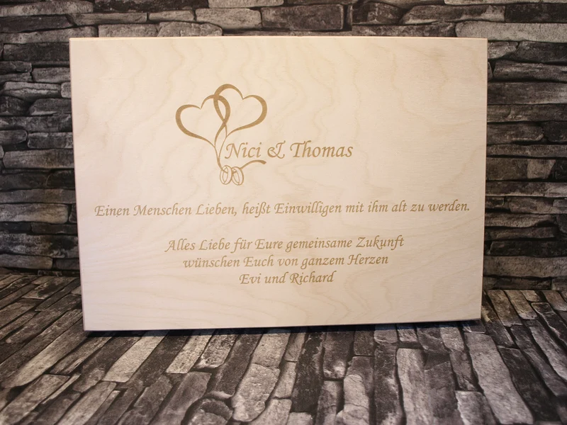 Geschenkset: Goldtraum mit Stölzle L´Amour Sektgläsern und Geschenkkiste inklusive Gravur