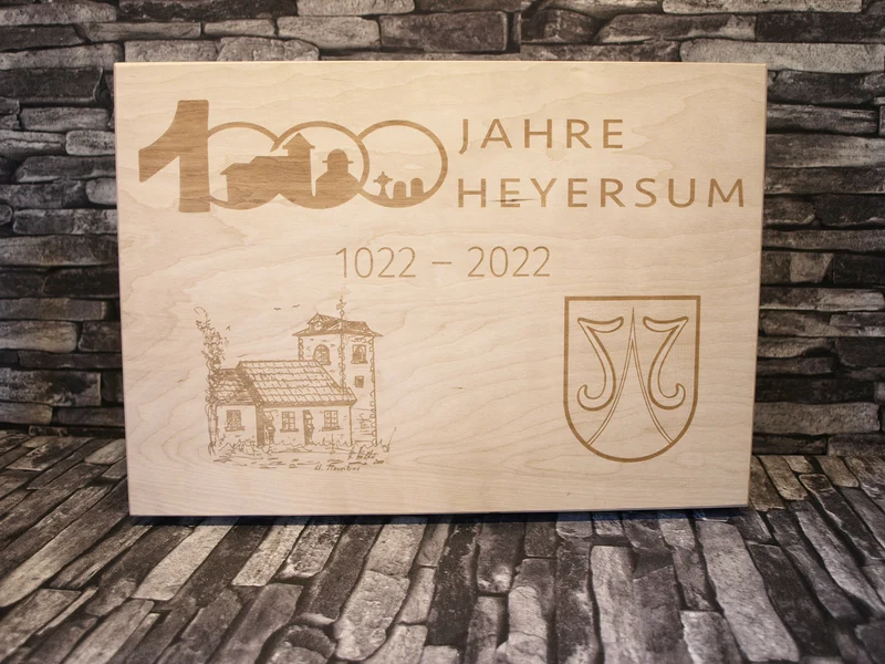 Geschenkset: Goldtraum mit Stölzle L´Amour Sektgläsern und Geschenkkiste inklusive Gravur