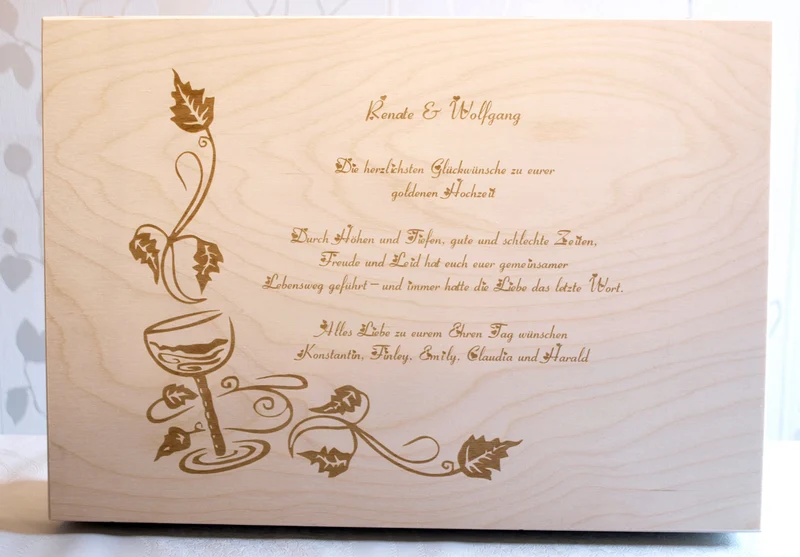 Geschenkset: Goldtraum mit Stölzle L´Amour Sektgläsern und Geschenkkiste inklusive Gravur