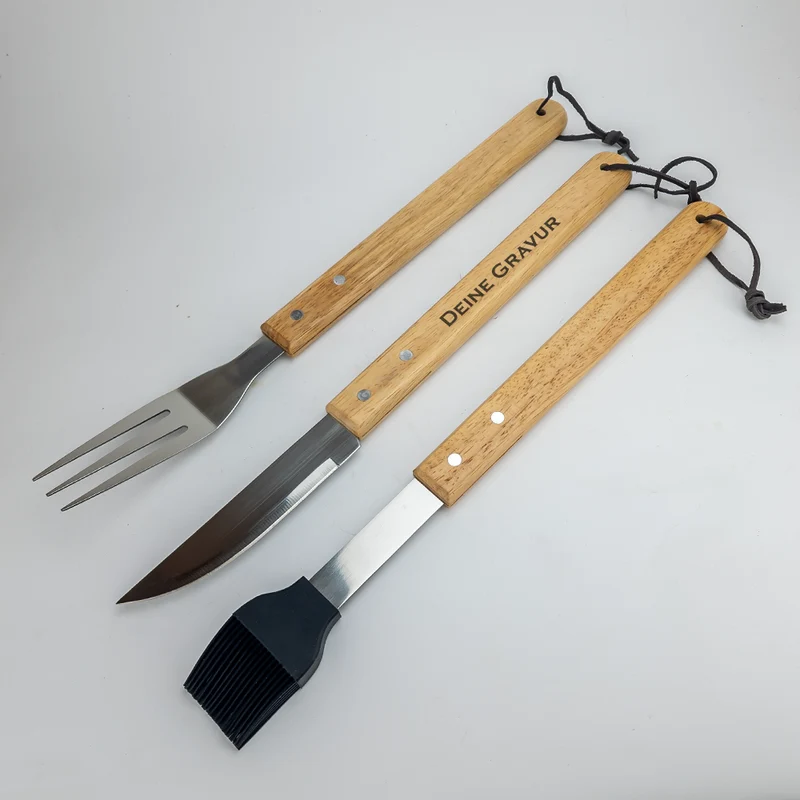 Personalisiertes Grillbesteck • Graviertes Grillset • 5-teilig im Geschenkkoffer aus Echtholz