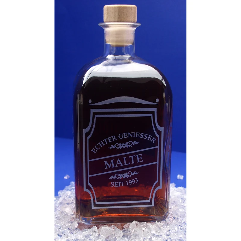 Whiskyflasche mit Gravur