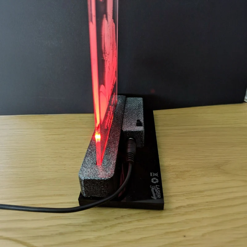 Acrylglas mit Text-/Fotogravur und RGB Farbwechsel LED-Beleuchtung