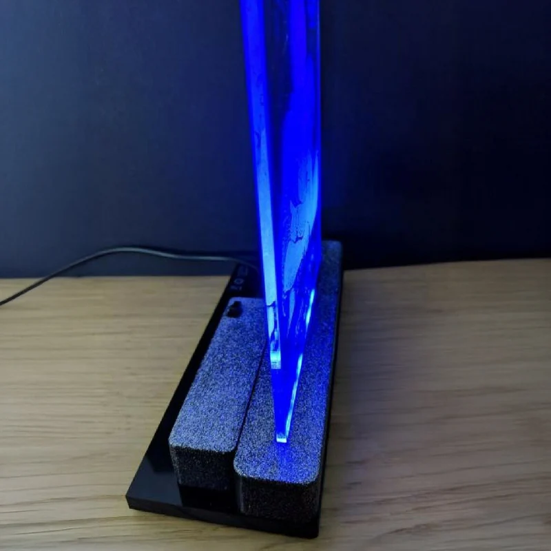 Acrylglas mit Text-/Fotogravur und RGB Farbwechsel LED-Beleuchtung