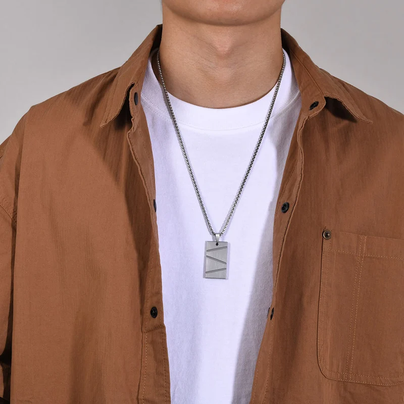 Personalisierte Halskette für Herren aus Edelstahl mit Dog Tag Anhänger