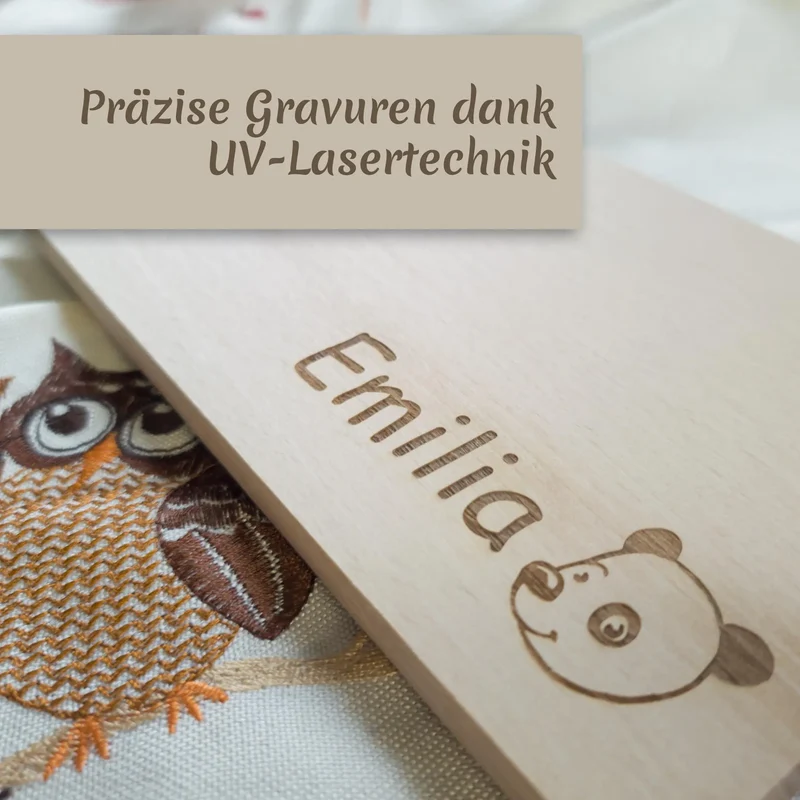 Personalisiertes Schneidebrett / Frühstücksbrettchen für Kinder aus natürlichem Buchenholz mit Gravur