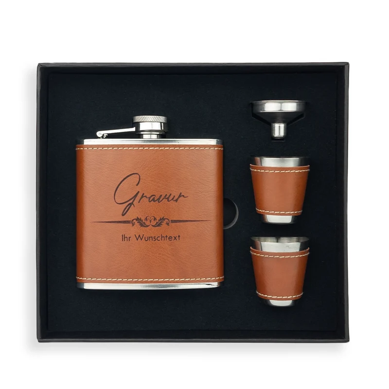 Flachmann mit Gravur in Ledereinfassung inkl. Geschenkbox, Trichter und 2 Becher