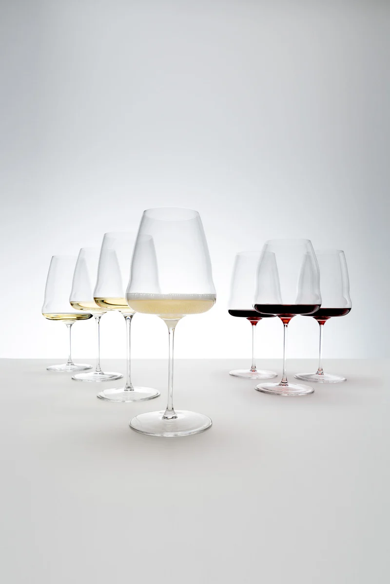 Weißweinglas Riedel Winewings Sauvignon Blanc mit Poliertuch in Geschenkverpackung