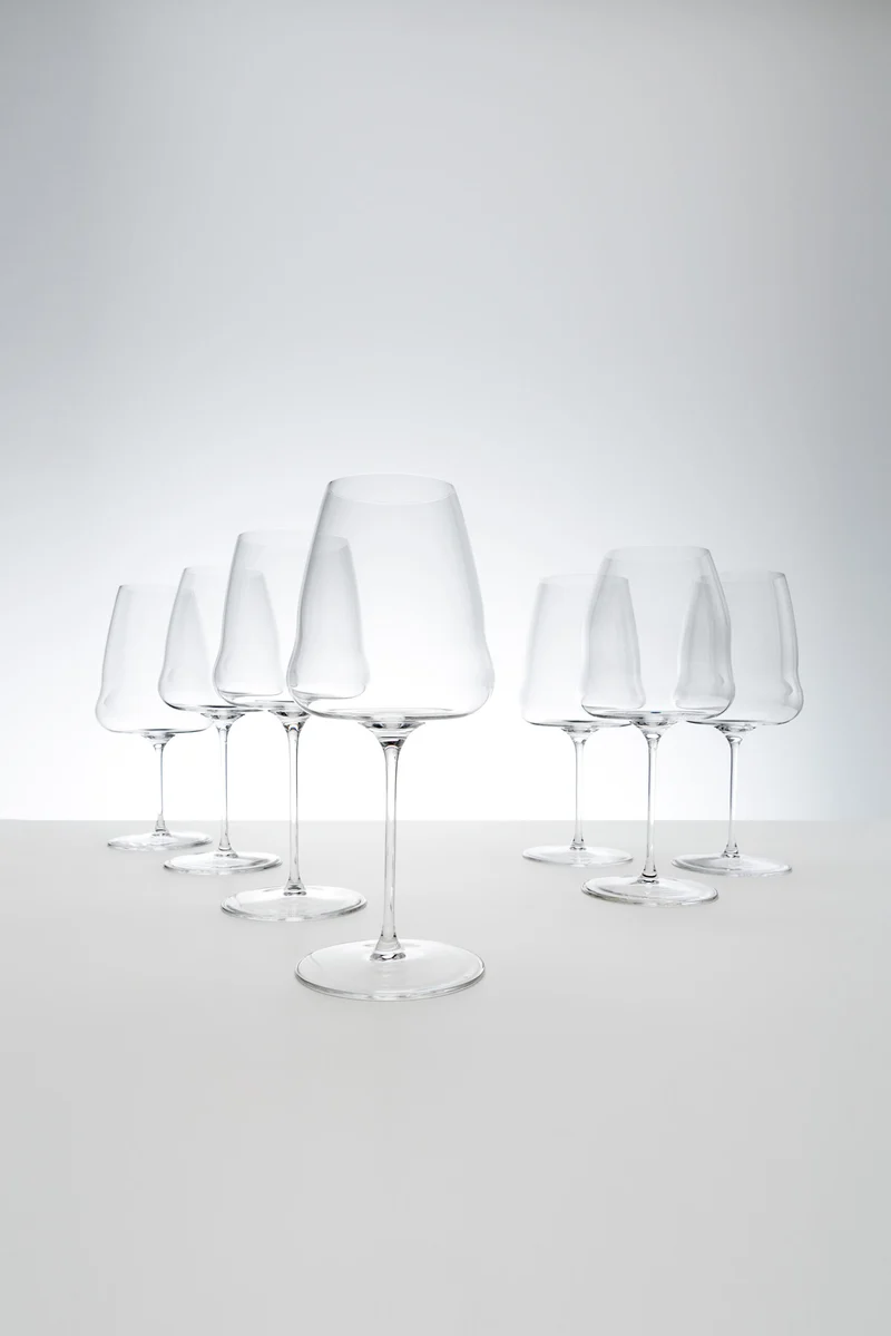 Rotweinglas Riedel Winewings Syrah mit Poliertuch in Geschenkverpackung