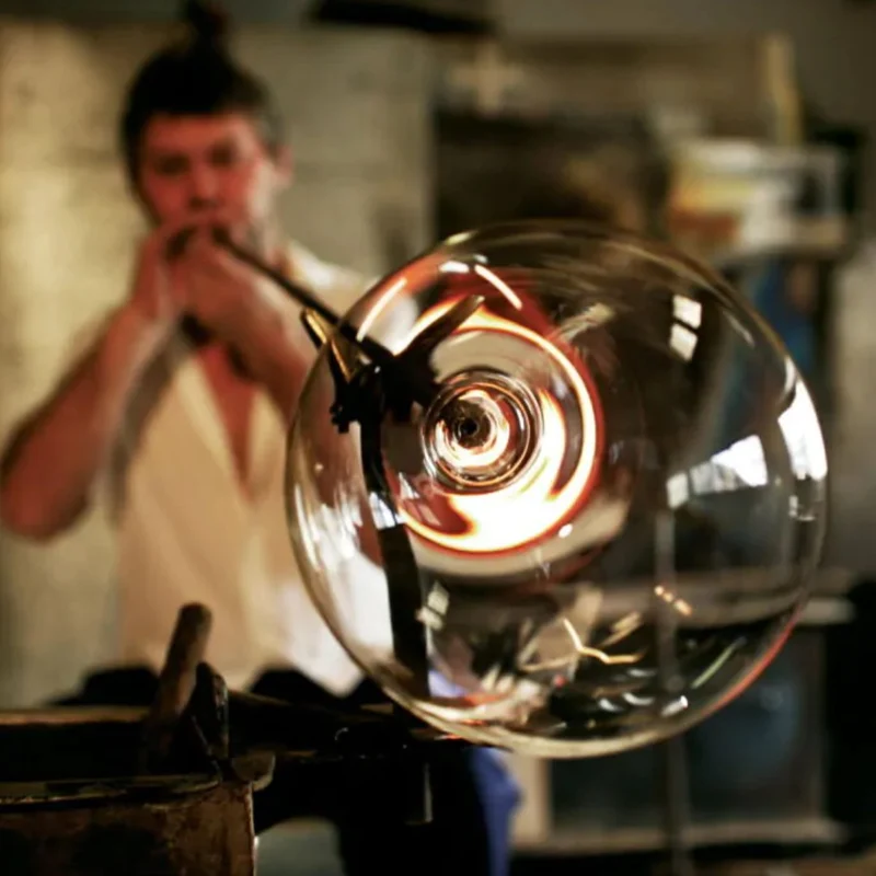 Zaltoglas Denk´Art mundgeblasenes Gravitas Omega