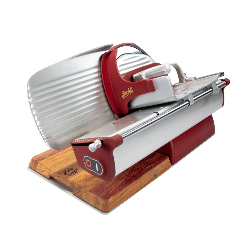 Berkel Home Line 250 Plus Rot Matt – Aufschnittmaschine mit handgefertigtem Unikat-Schneidebrett & Wellenschliff-Bausatz für Brot