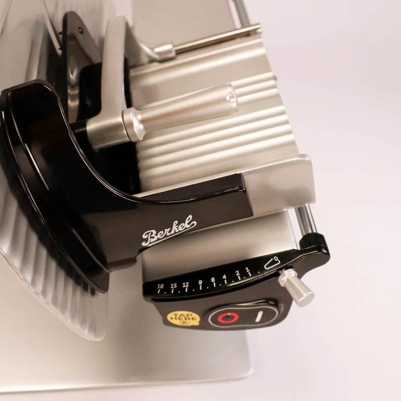 Berkel Home Line 200 Plus Schwarz – Aufschnittmaschine + Einlegebrett & Wellenschliff-Bausatz für Brot