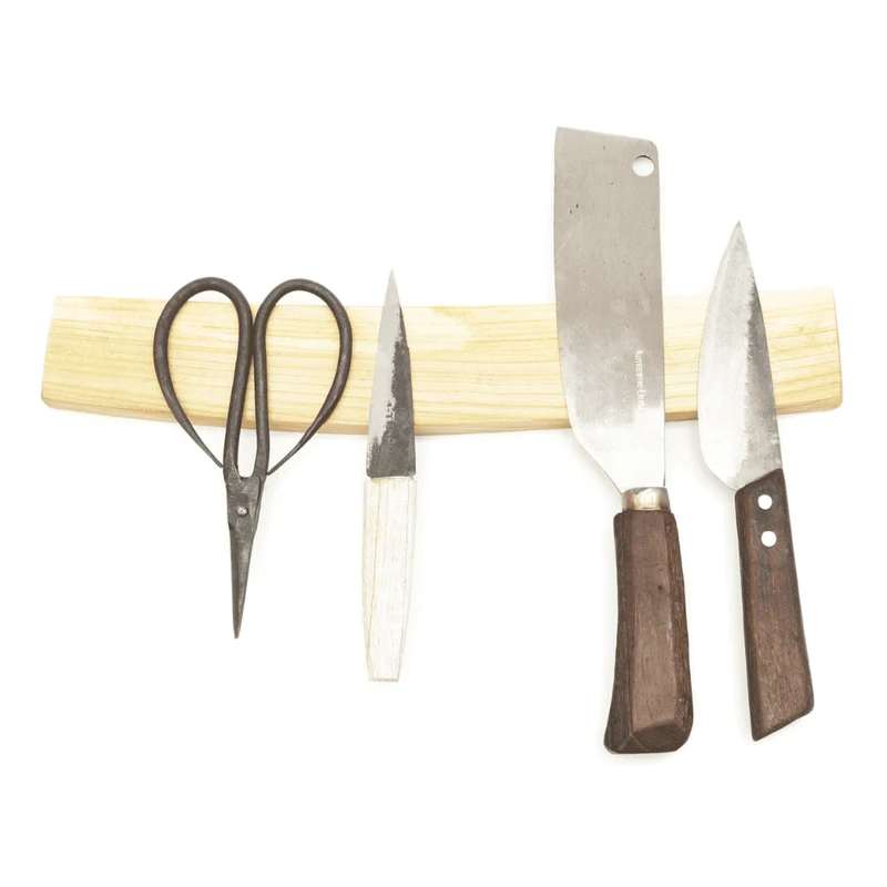 Authentic Blades - CHI NHAN - Messerleiste aus Holz