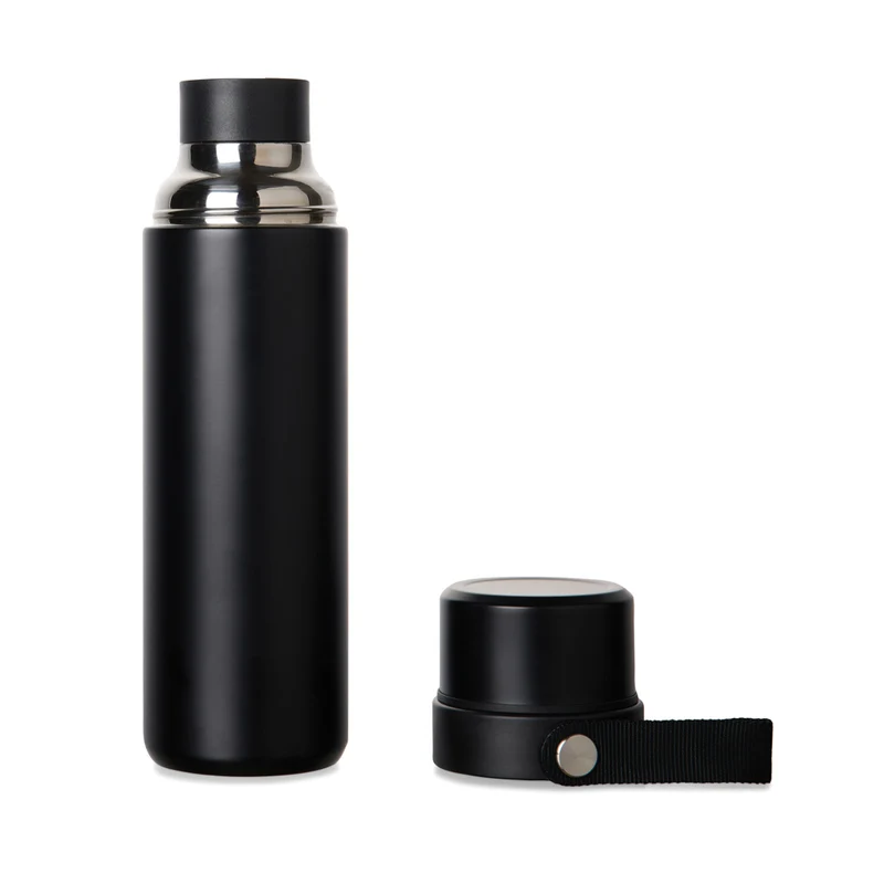 VINGA Tono RCS Thermoskanne mit zwei Bechern, 750ml